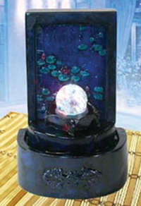 TLA180  Фонтан с помпой:       Композиция с шариком, цветная подсветка Н=27см